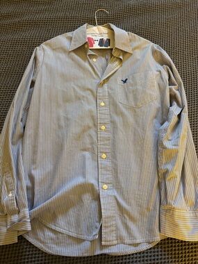 American Eagle Outfitters Men’s Blue and White Striped Button-Up Shirt